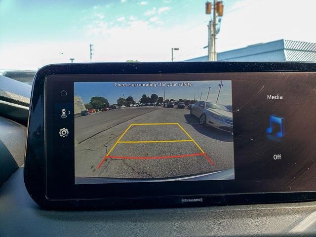 Used 2023 Hyundai Santa Fe SEL image 17