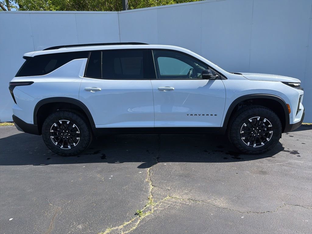 New 2026 Chevrolet Traverse Z71 AWD/4WD image 2