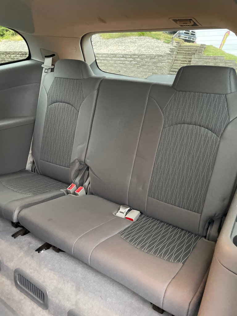 Used 2017 Chevrolet Traverse LS FWD image 18