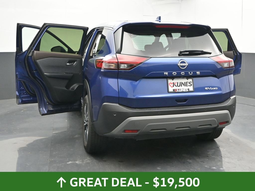 Used 2023 Nissan Rogue SV image 58