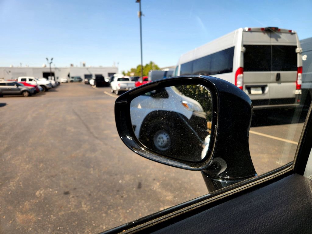 New 2026 Chrysler Pacifica Limited w/ Uconnect Theater Family Group image 10