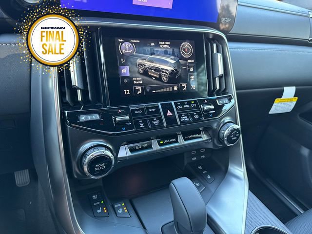 New 2025 Lexus LX 700h Luxury image 25