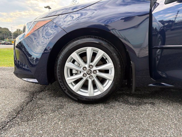 Used 2026 Toyota Corolla LE w/ LE Premium Package FWD image 25
