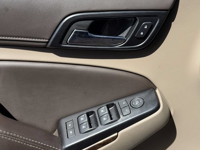 Used 2020 Chevrolet Suburban LT AWD/4WD image 21
