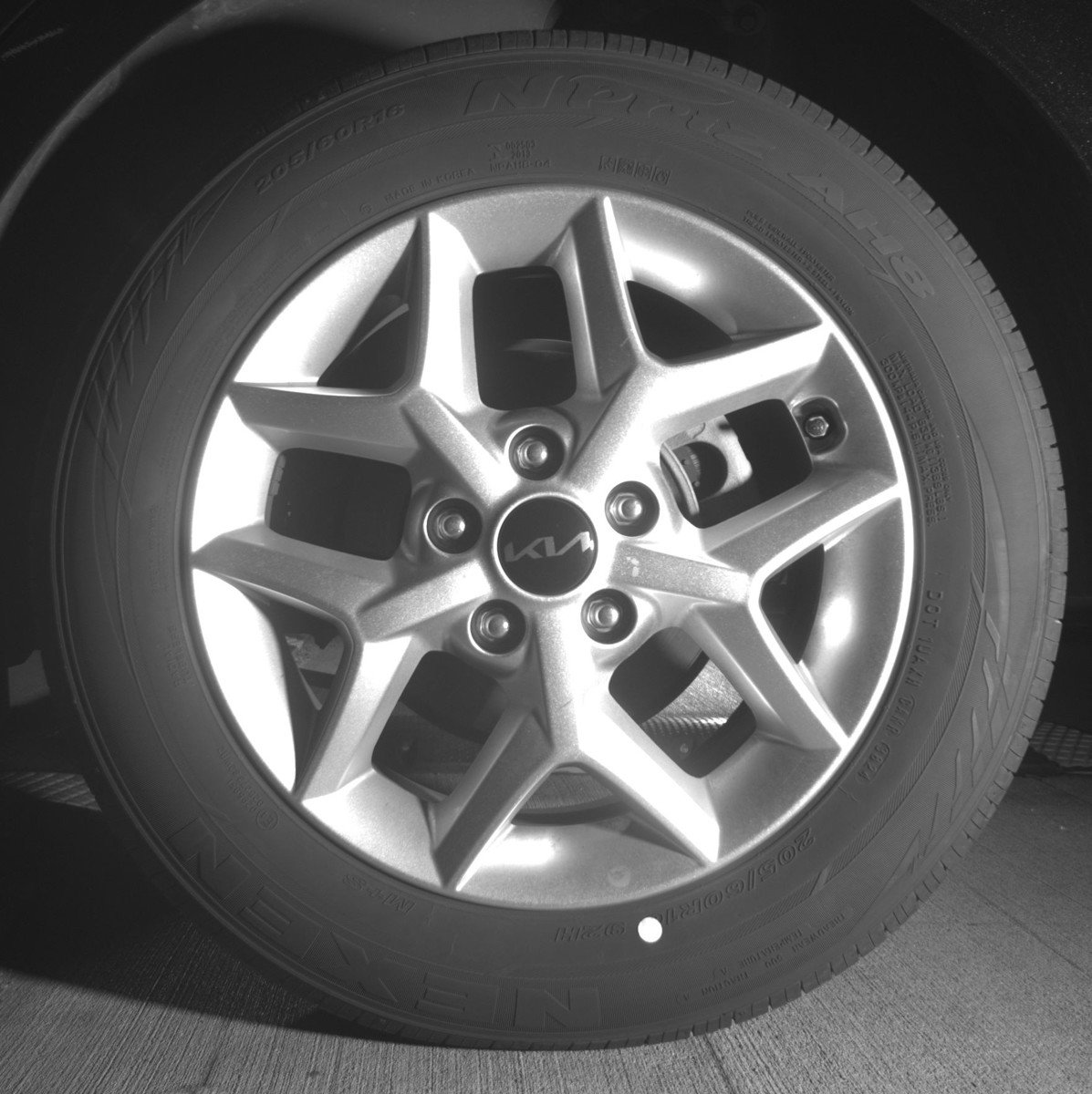 Used 2025 Kia Soul LX w/ LX Technology Package FWD image 14