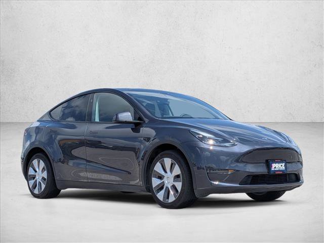 Used 2024 Tesla Model Y Long Range AWD/4WD image 3