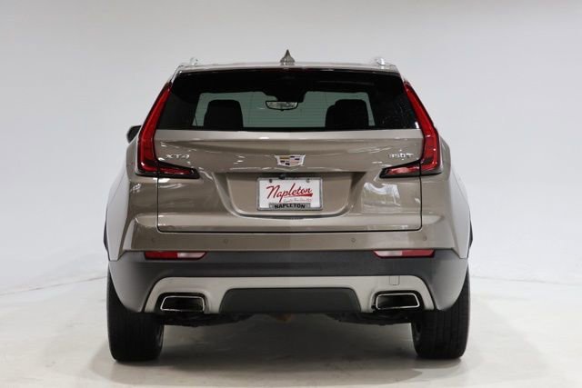 Used 2020 Cadillac XT4 Premium Luxury w/ Technology Package FWD image 7