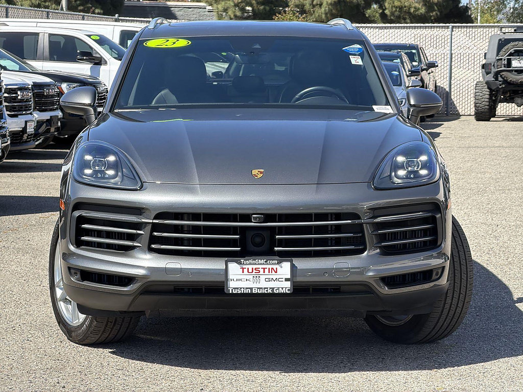 Used 2023 Porsche Cayenne AWD/4WD image 2