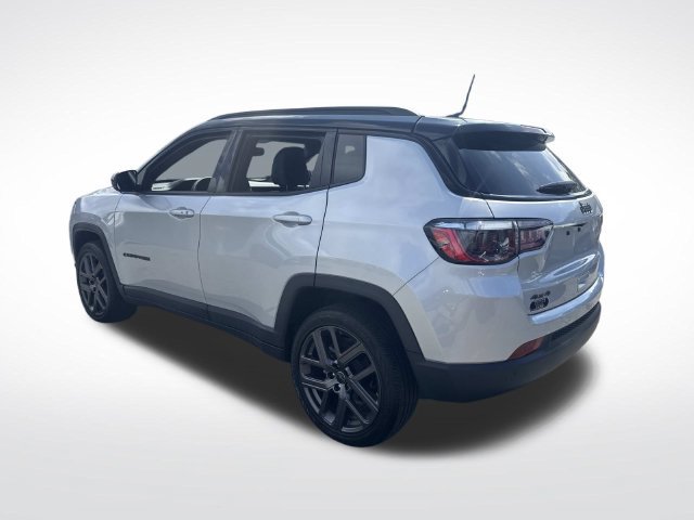 Used 2026 Jeep Compass Limited AWD/4WD image 3
