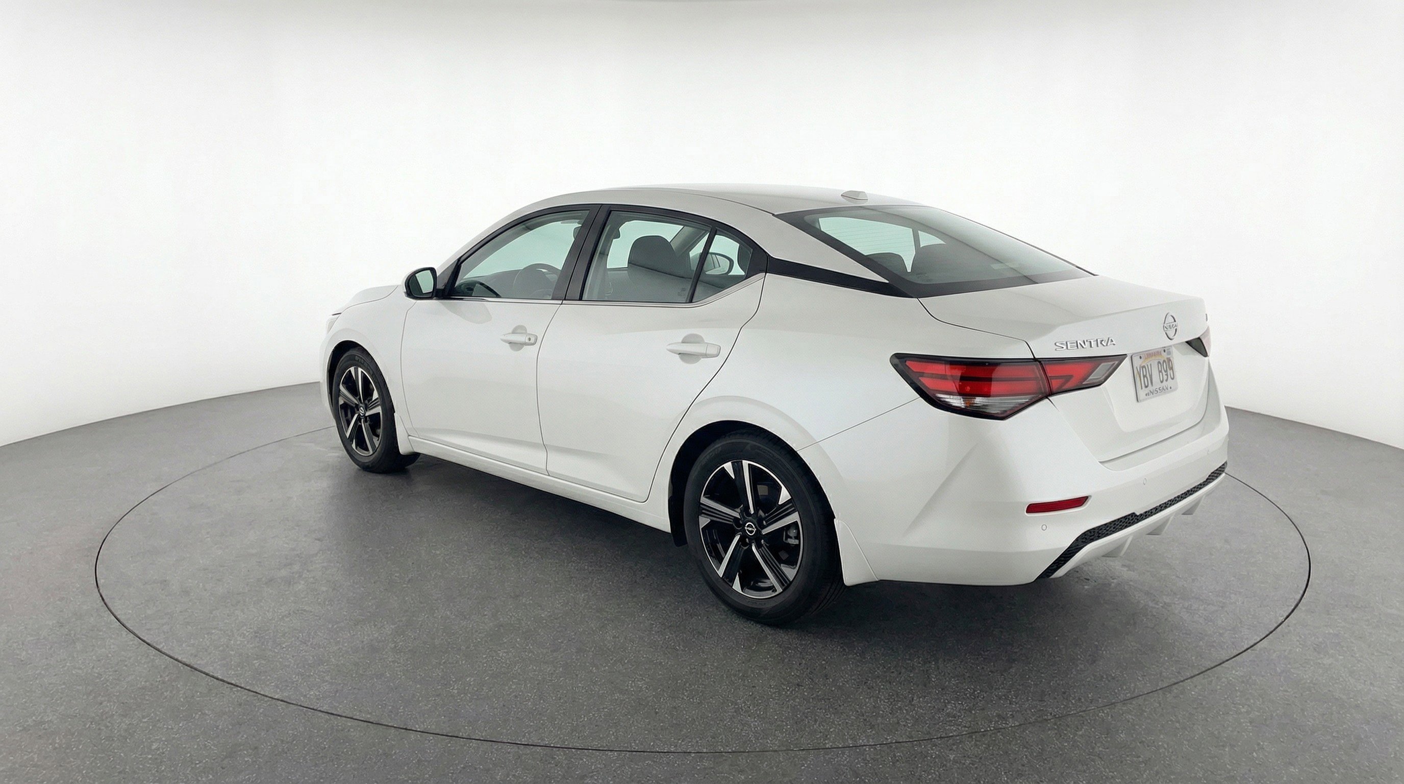 Used 2025 Nissan Sentra SV FWD image 6