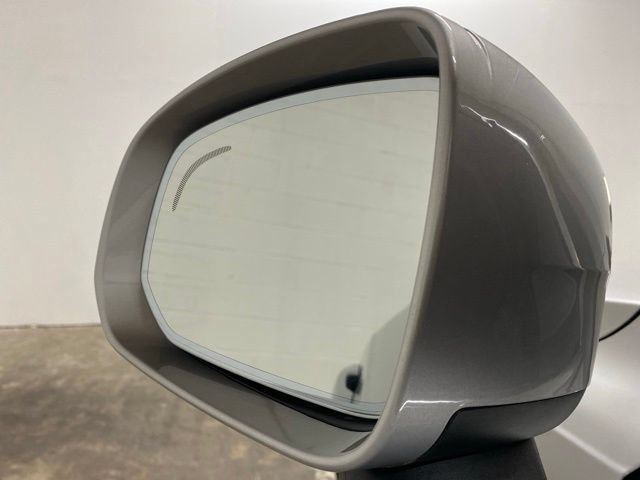 Used 2025 Volvo XC90 B6 Plus AWD/4WD image 96