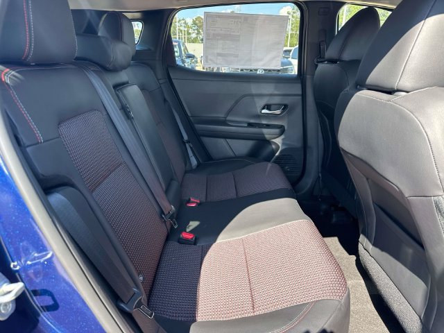New 2027 Nissan Kicks SR FWD image 12