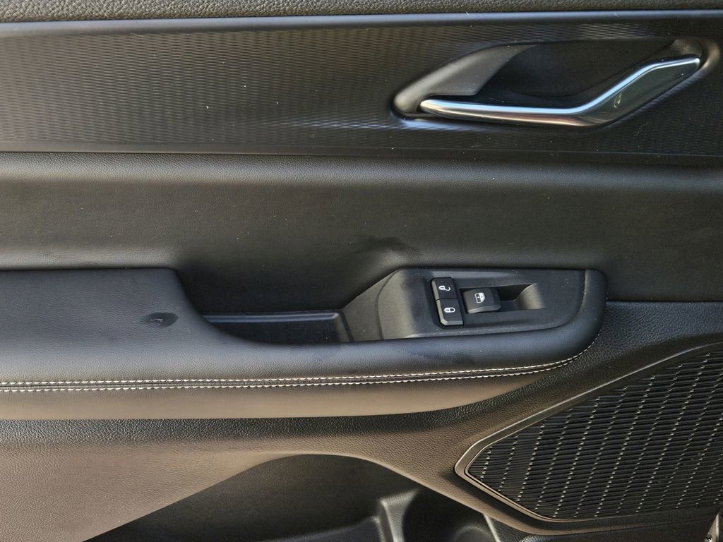 New 2025 Jeep Grand Cherokee L Altitude RWD image 14