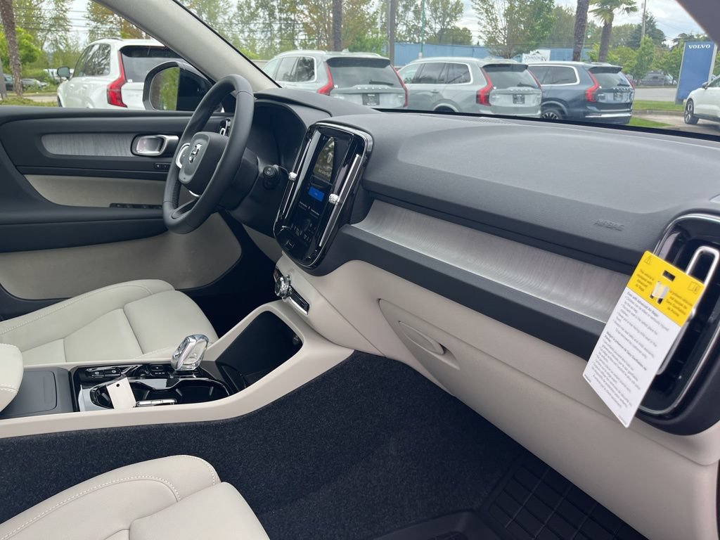 New 2026 Volvo XC40 B5 Ultra w/ Climate Package AWD/4WD image 20