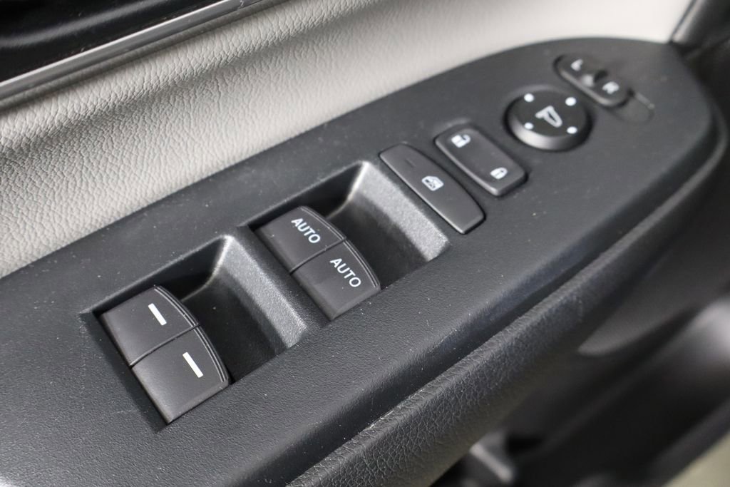 Used 2019 Honda CR-V EX-L image 19
