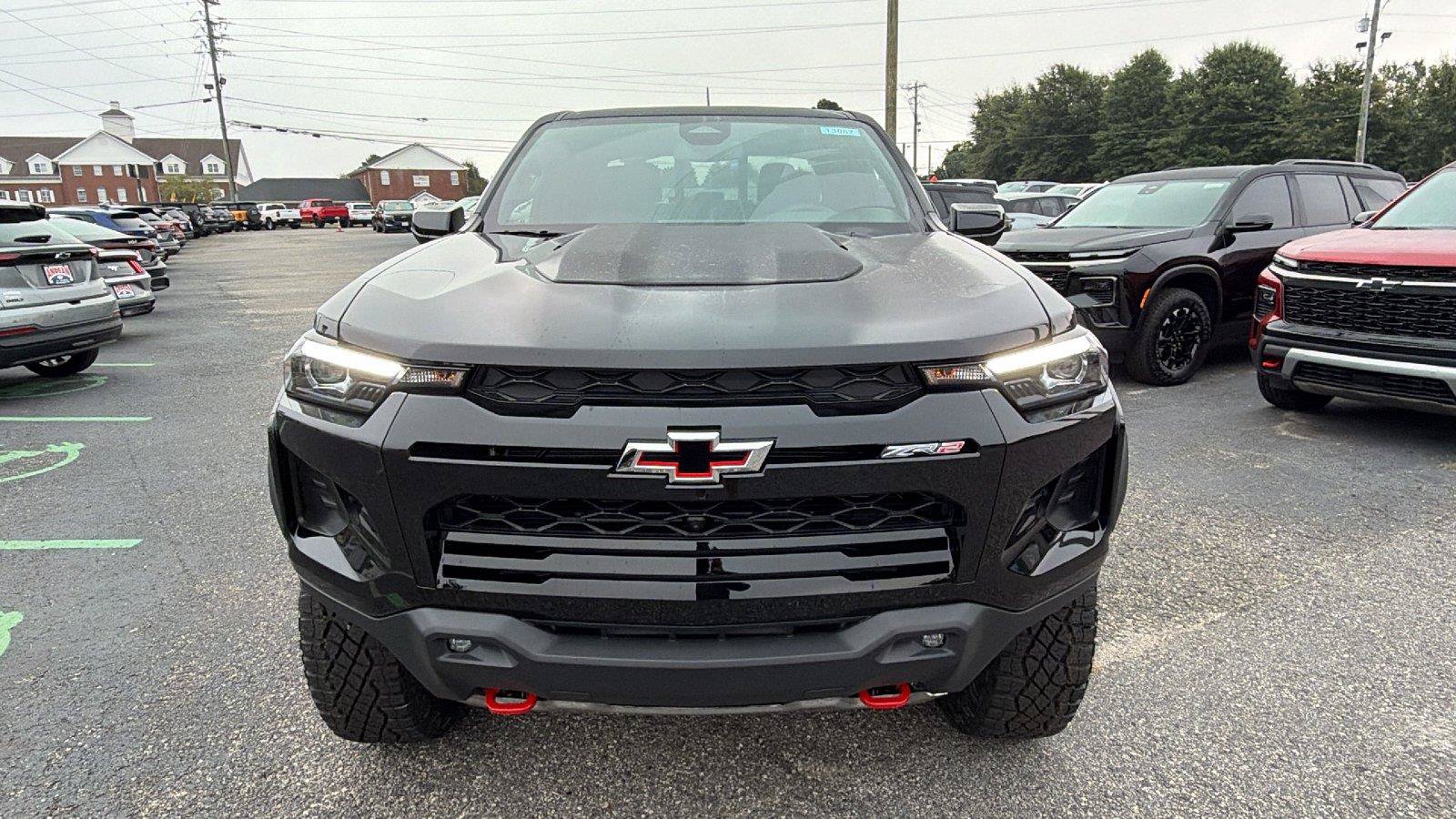 New 2026 Chevrolet Colorado ZR2 w/ Technology Package AWD/4WD image 2