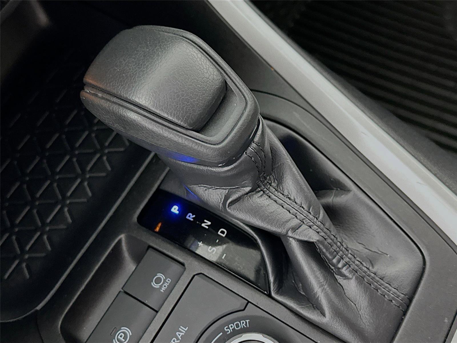 Certified 2025 Toyota RAV4 XLE AWD/4WD image 15