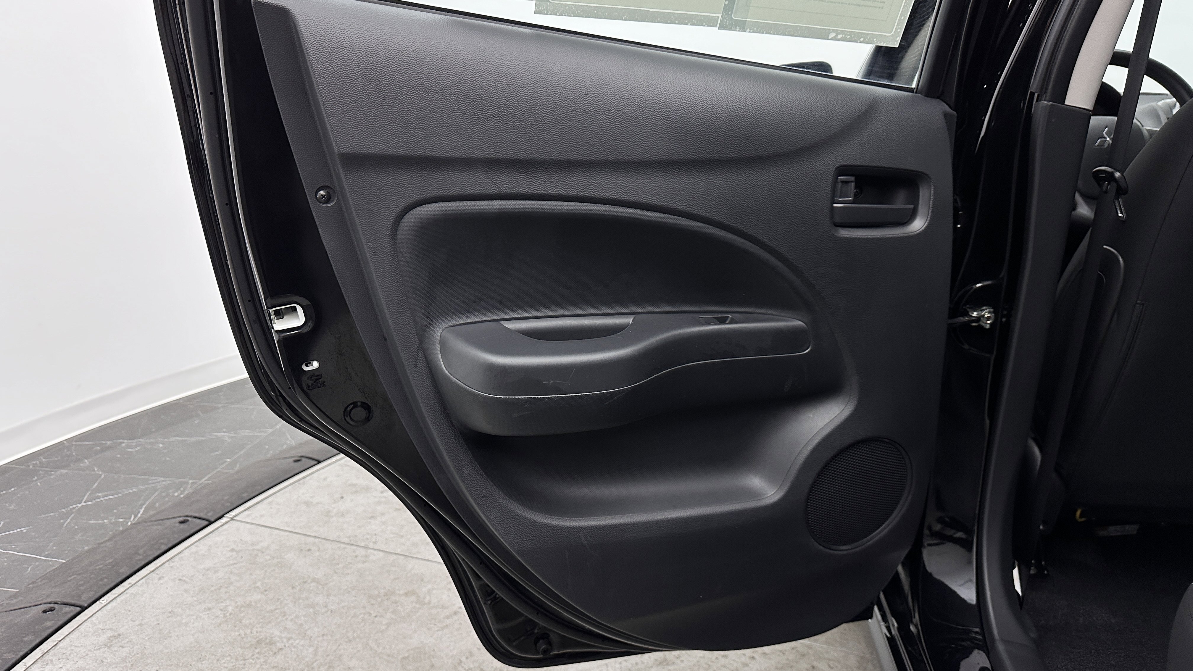Used 2024 Mitsubishi Mirage ES FWD image 21