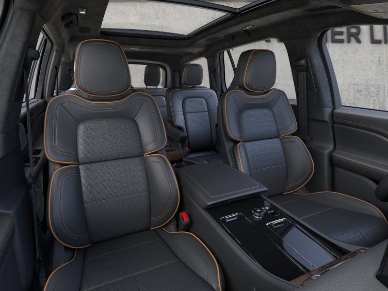 New 2026 Lincoln Aviator Black Label AWD/4WD image 10
