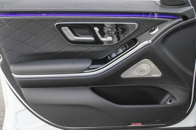 New 2025 Mercedes-Benz S 580 4MATIC Sedan image 21