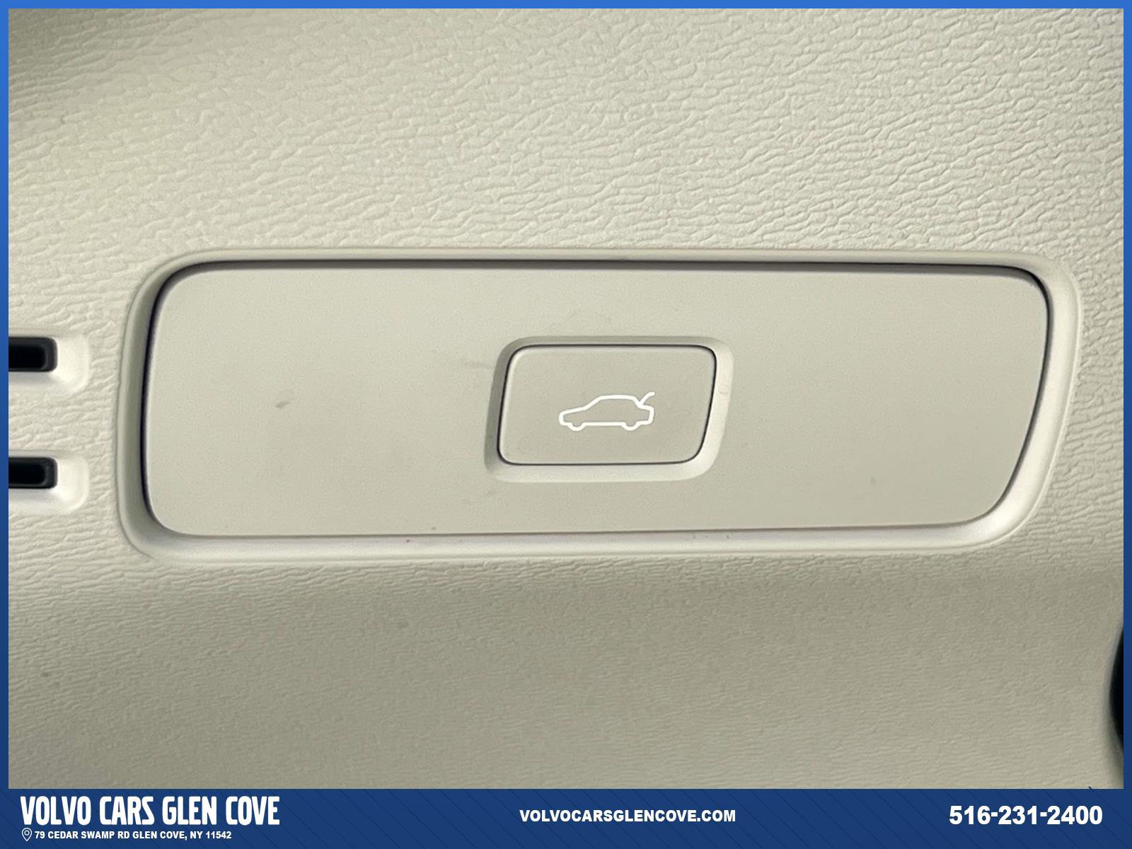 Used 2023 Volvo XC40 B5 Plus w/ Driver Assist Package image 20