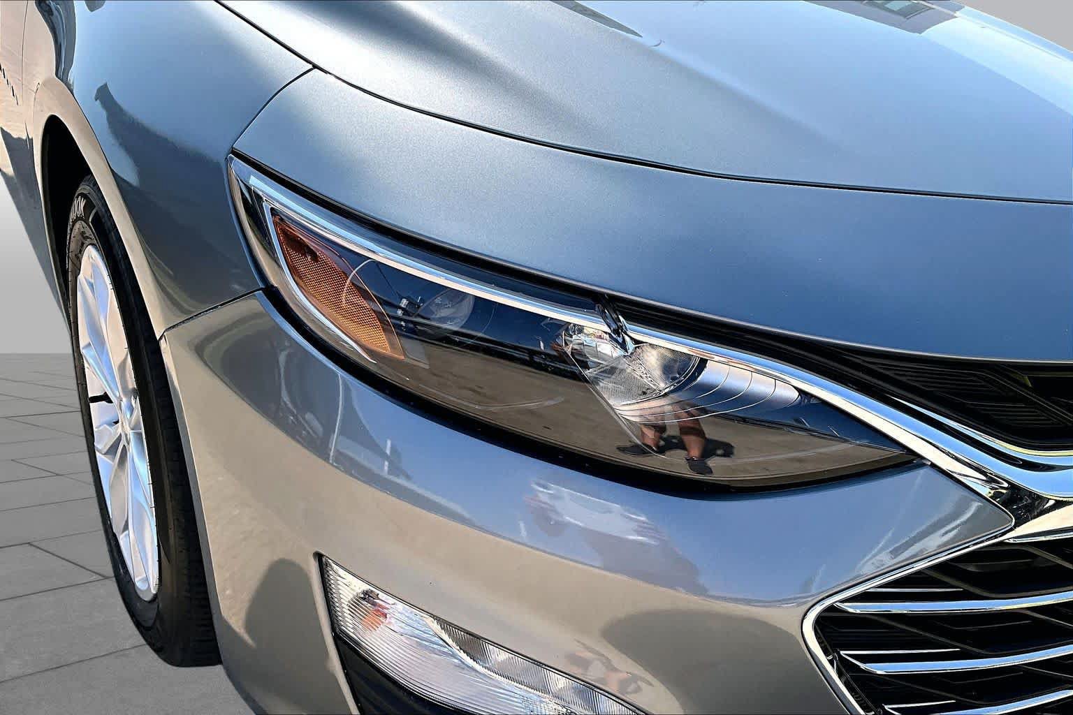 Used 2023 Chevrolet Malibu LT FWD image 25