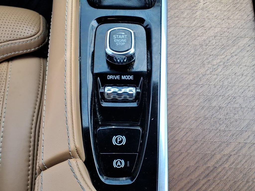 Used 2019 Volvo XC90 T6 Inscription w/ Protection Package AWD/4WD image 18