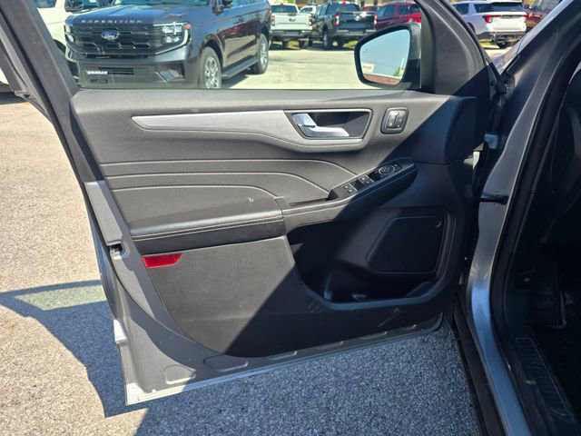 Used 2024 Ford Escape Platinum AWD/4WD image 9