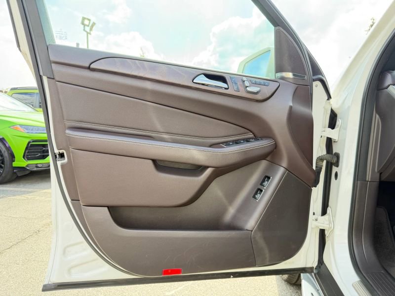 Used 2018 Mercedes-Benz GLS 450 4MATIC image 9