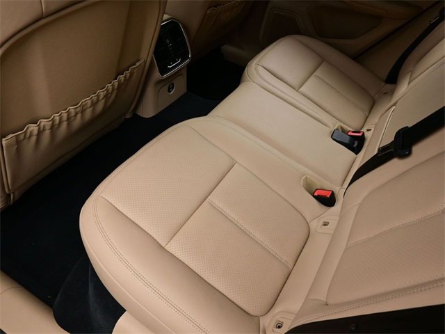 Used 2025 Porsche Macan image 15