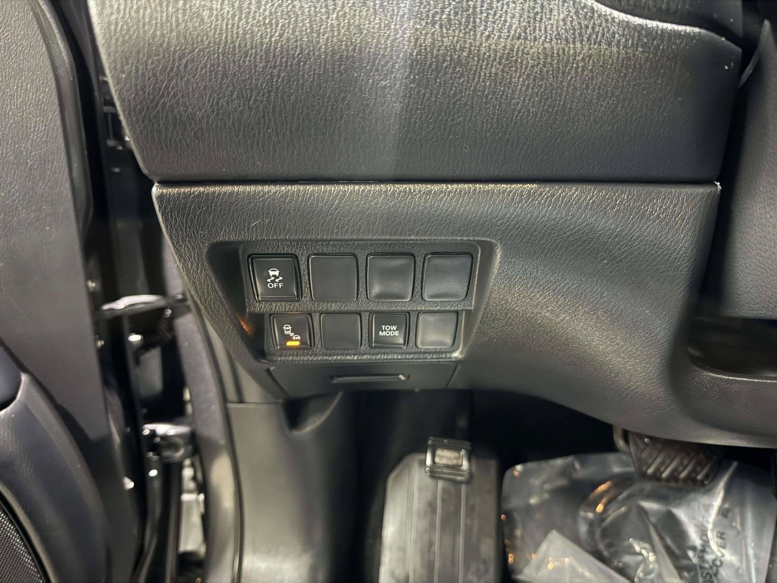Used 2019 Nissan Pathfinder SV AWD/4WD image 42