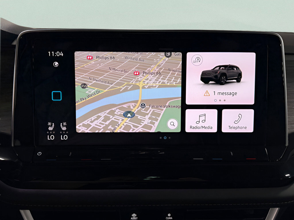 Used 2025 Volkswagen Atlas SEL Premium R-Line image 16