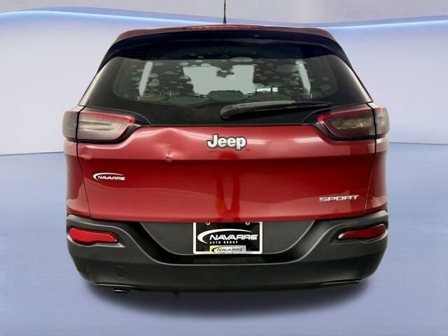 Used 2015 Jeep Cherokee Sport image 8