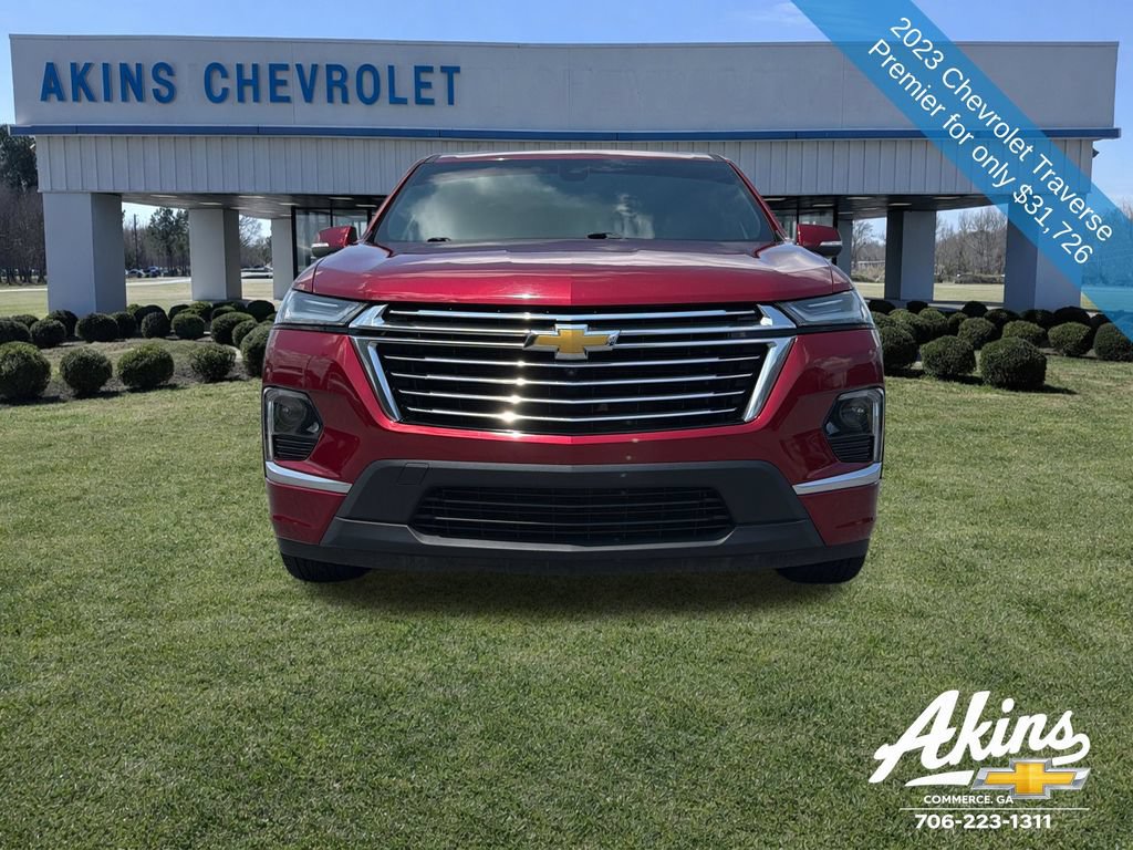 Used 2023 Chevrolet Traverse Premier FWD image 10