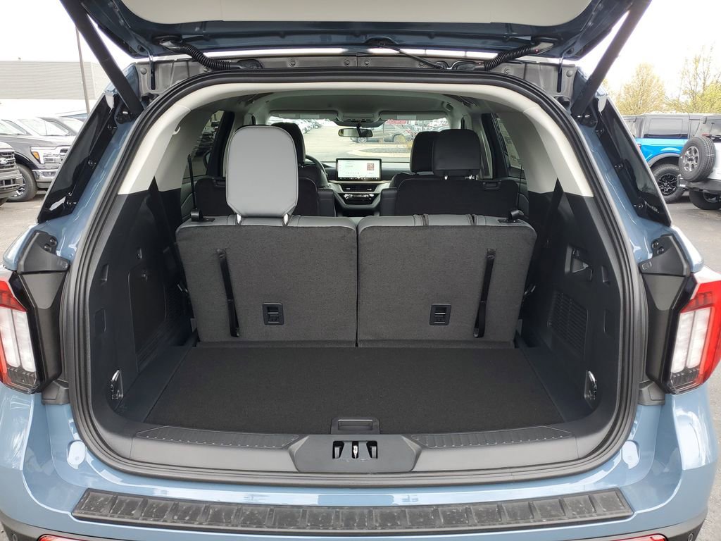 New 2026 Ford Explorer Active AWD/4WD image 31