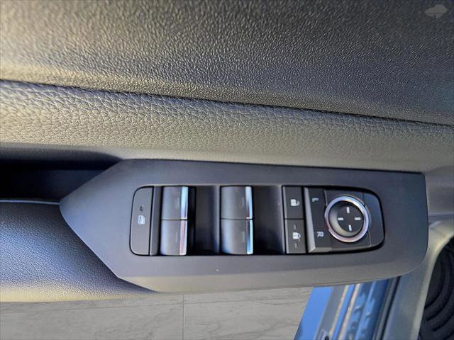 New 2026 Toyota Prius Plug-In Hybrid image 15