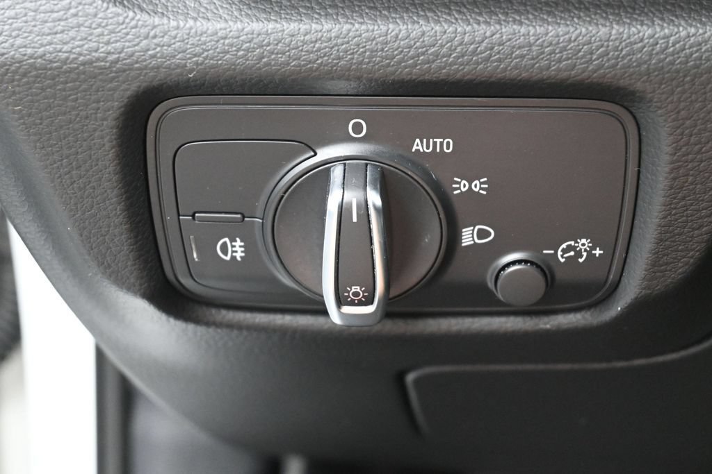 Used 2015 Audi A3 TDI Premium w/ Audi MMI Navigation Plus FWD image 15