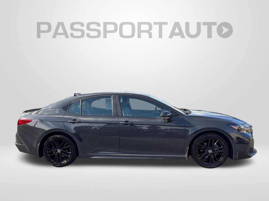 Used 2025 Toyota Camry SE FWD image 9