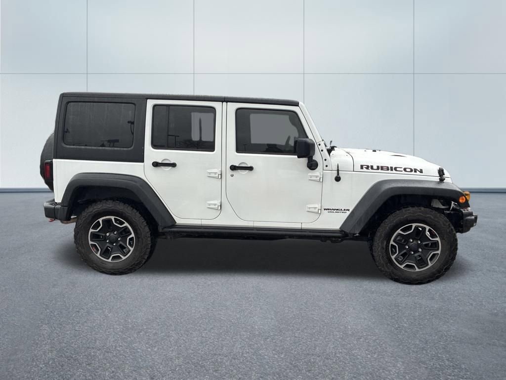 Used 2016 Jeep Wrangler Unlimited Rubicon AWD/4WD image 2