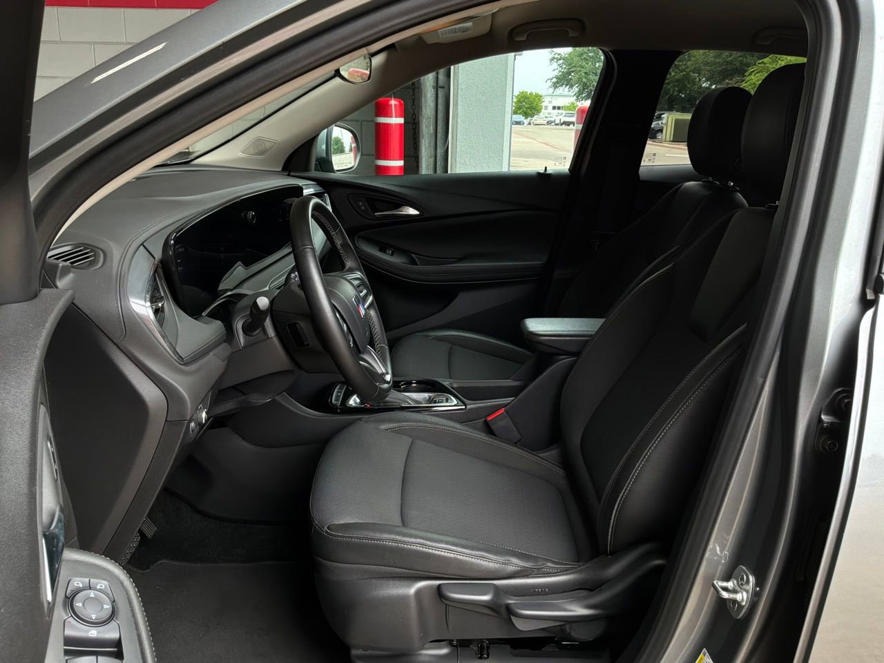 Used 2025 Buick Encore GX Preferred FWD image 10
