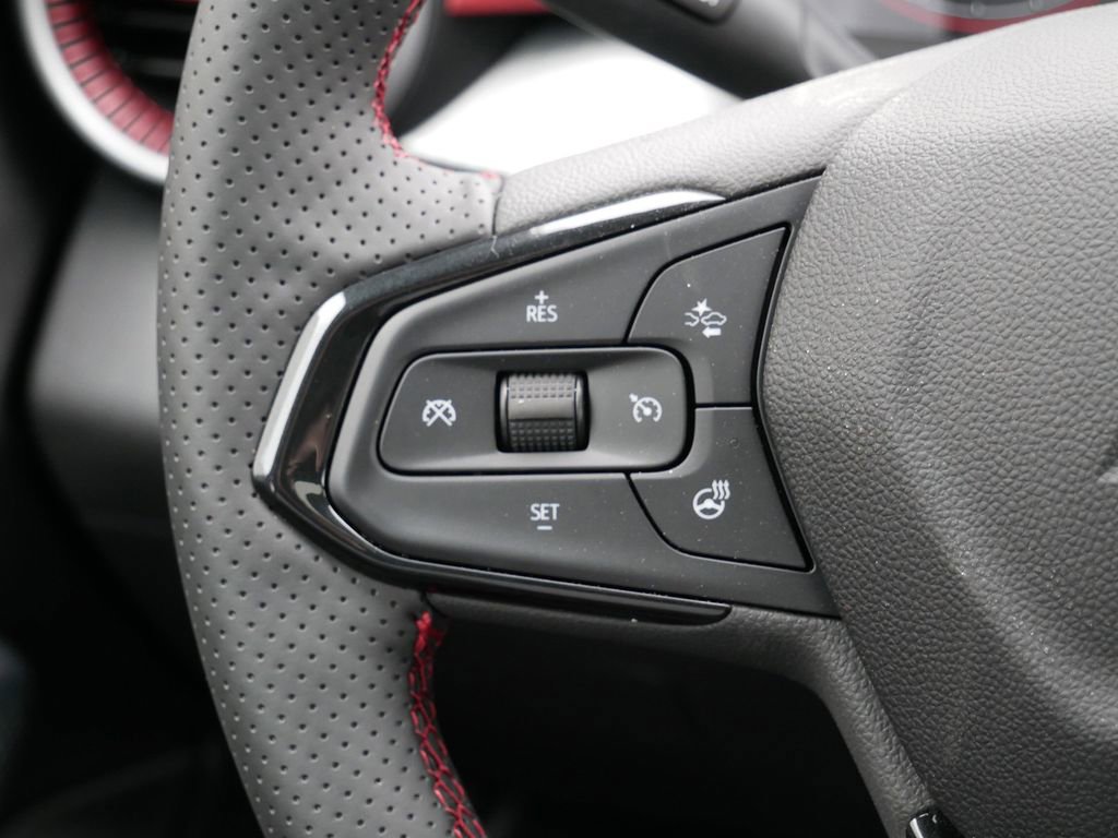 New 2026 Chevrolet Trax RS w/ Sunroof Package FWD image 25
