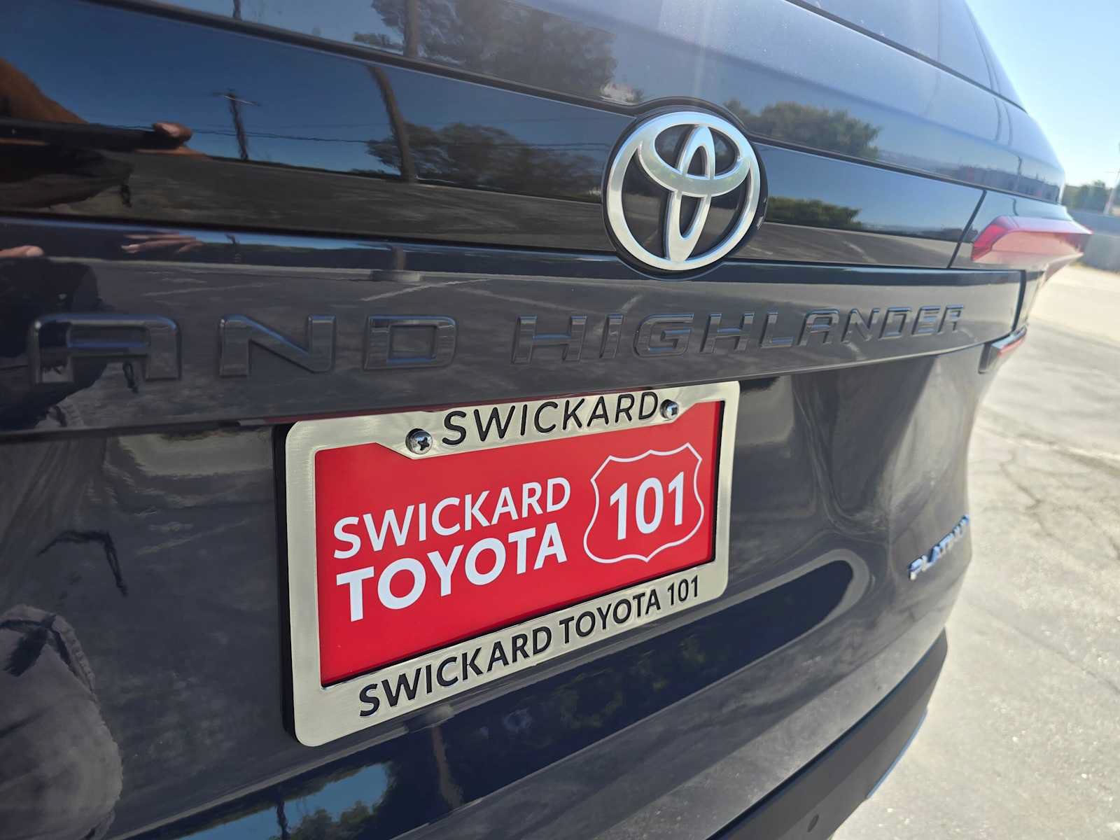 Used 2024 Toyota Grand Highlander AWD Hybrid image 14