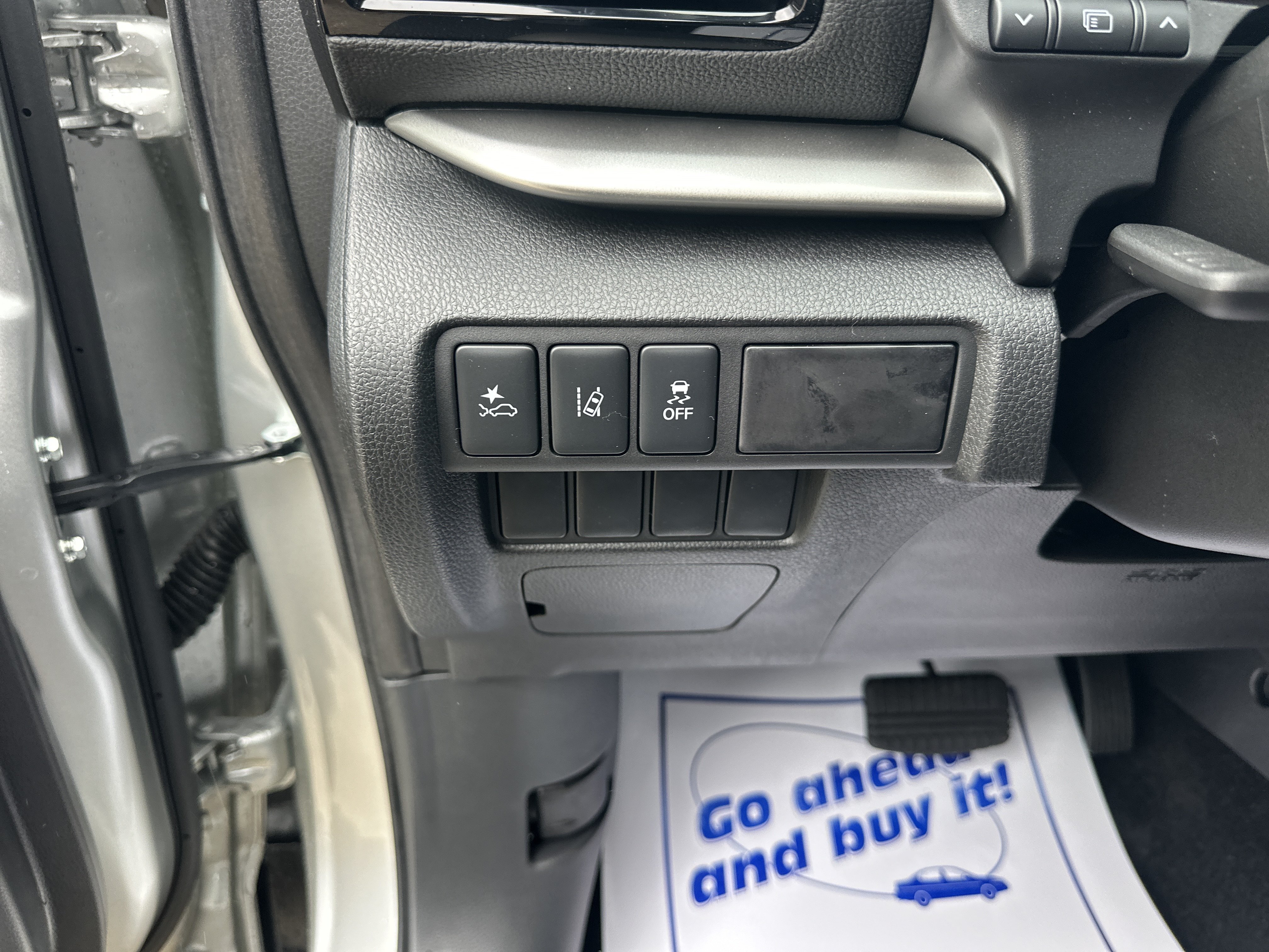 New 2026 Mitsubishi Eclipse Cross ES AWD/4WD image 10