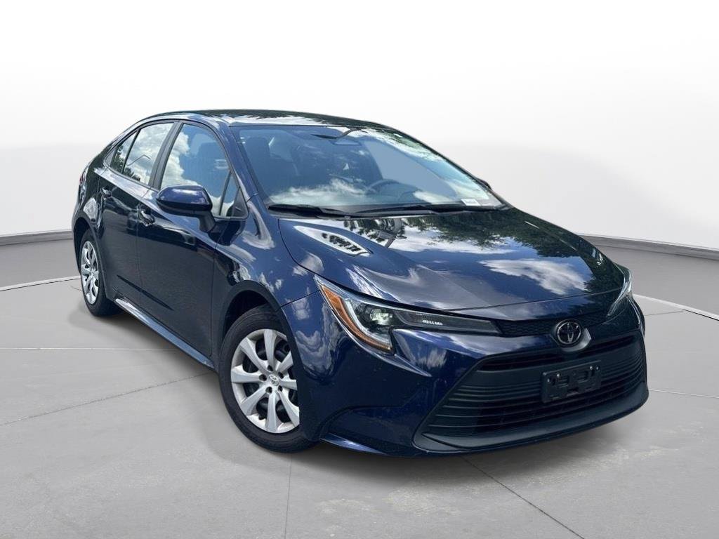 Used 2024 Toyota Corolla LE FWD image 4