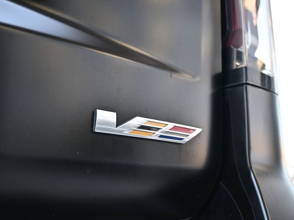 Used 2023 Cadillac Escalade V w/ LPO, ONYX Package image 11