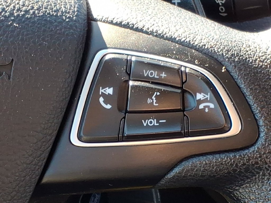 Used 2017 Ford Escape SE w/ Equipment Group 201A FWD image 23