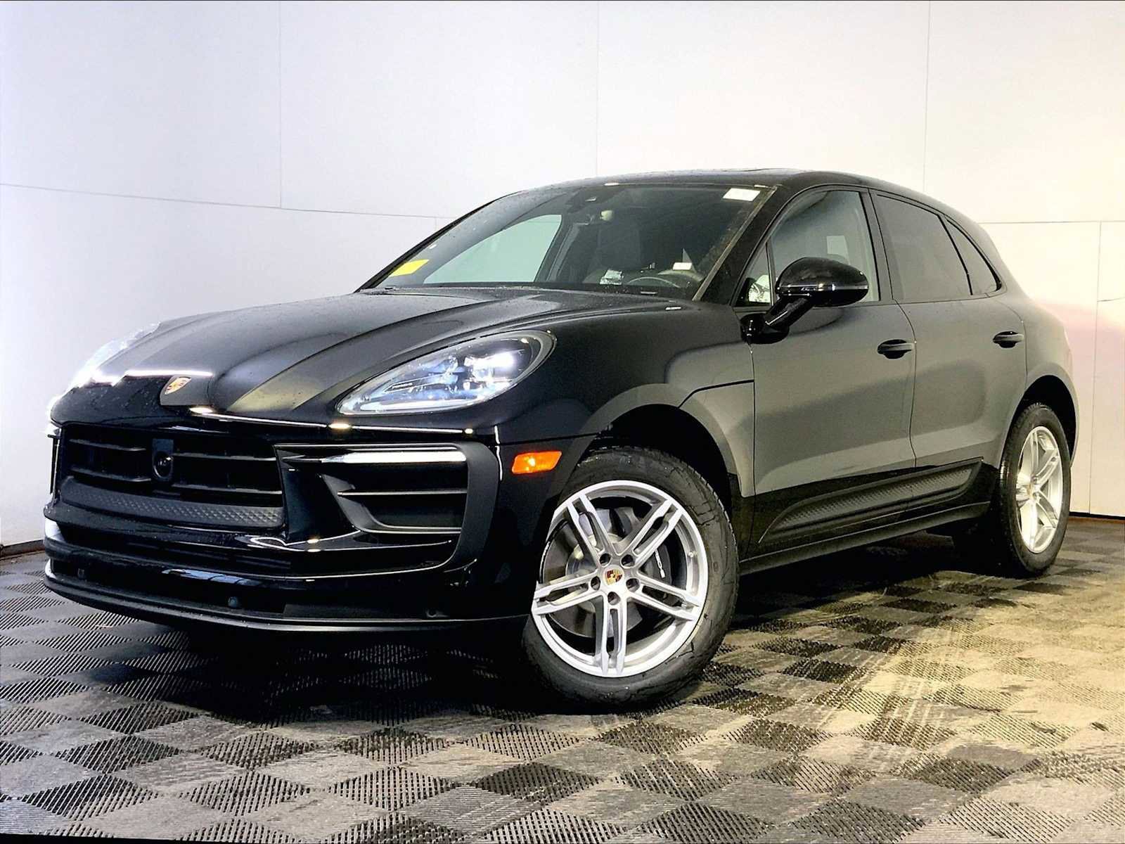New 2026 Porsche Macan AWD/4WD image 1