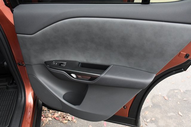 Used 2024 Lexus RZ 300e Premium image 18