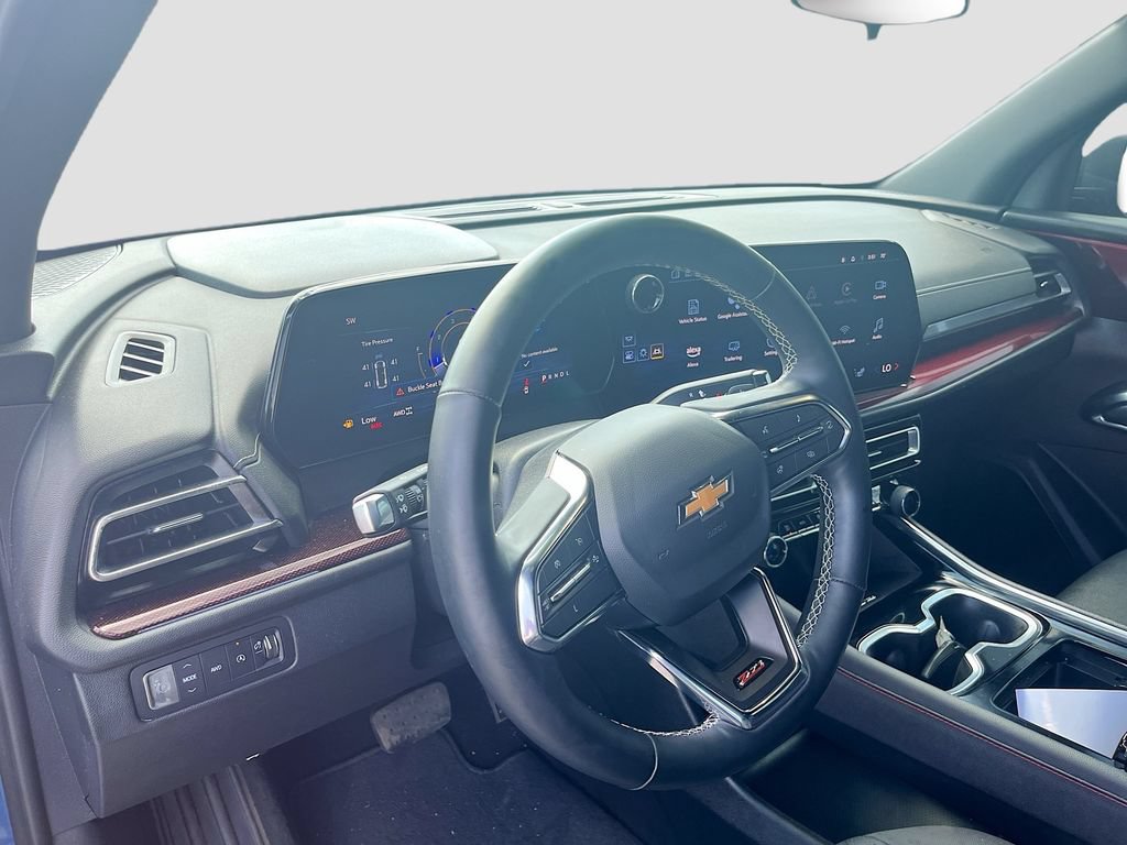 Used 2024 Chevrolet Traverse Z71 AWD/4WD image 9
