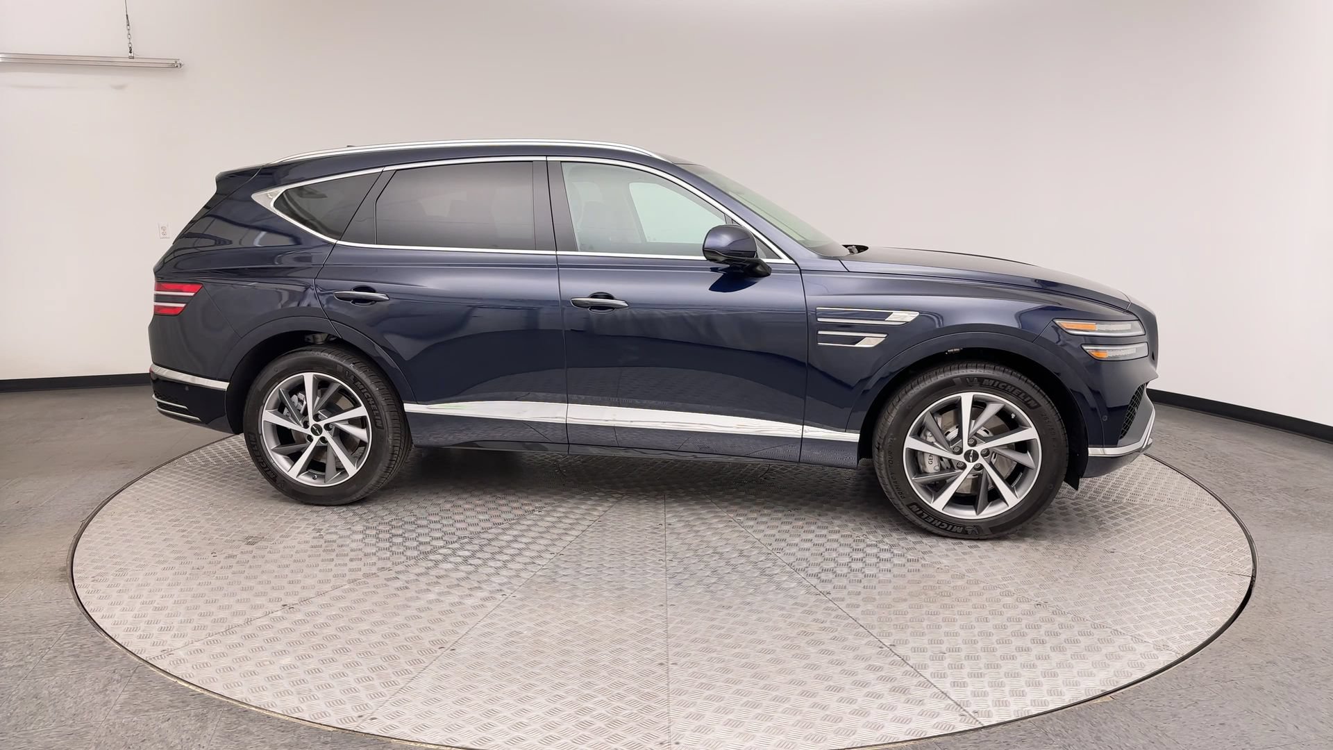 Certified 2026 Genesis GV80 3.5T Advanced AWD/4WD image 9